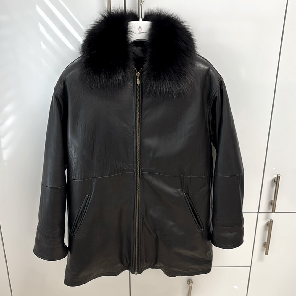ARROW VINTAGE ZIP FRONT BLACK LEATHER JACKET.